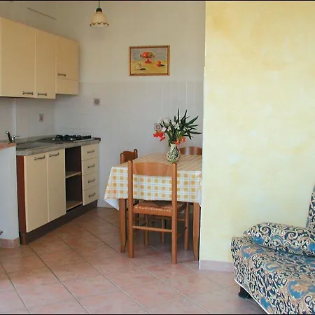 Sleeps 4 Wifi Holiday home San Feliciano
